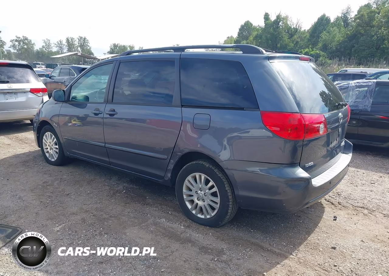 2008 Toyota Sienna Xle VIN:5TDBK22C98S011285 - 3
