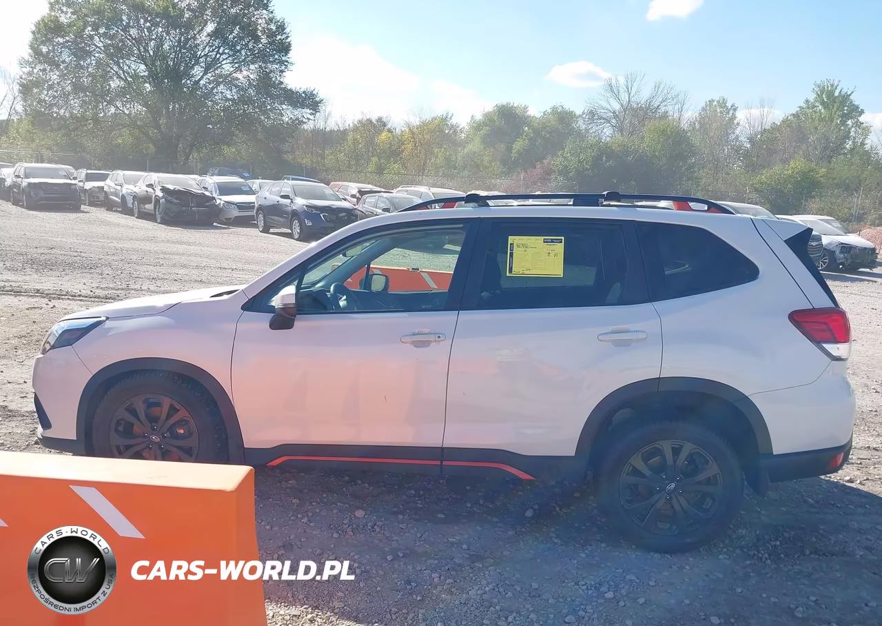 2023 Subaru Forester Sport VIN:JF2SKAJC8PH446086 - 14