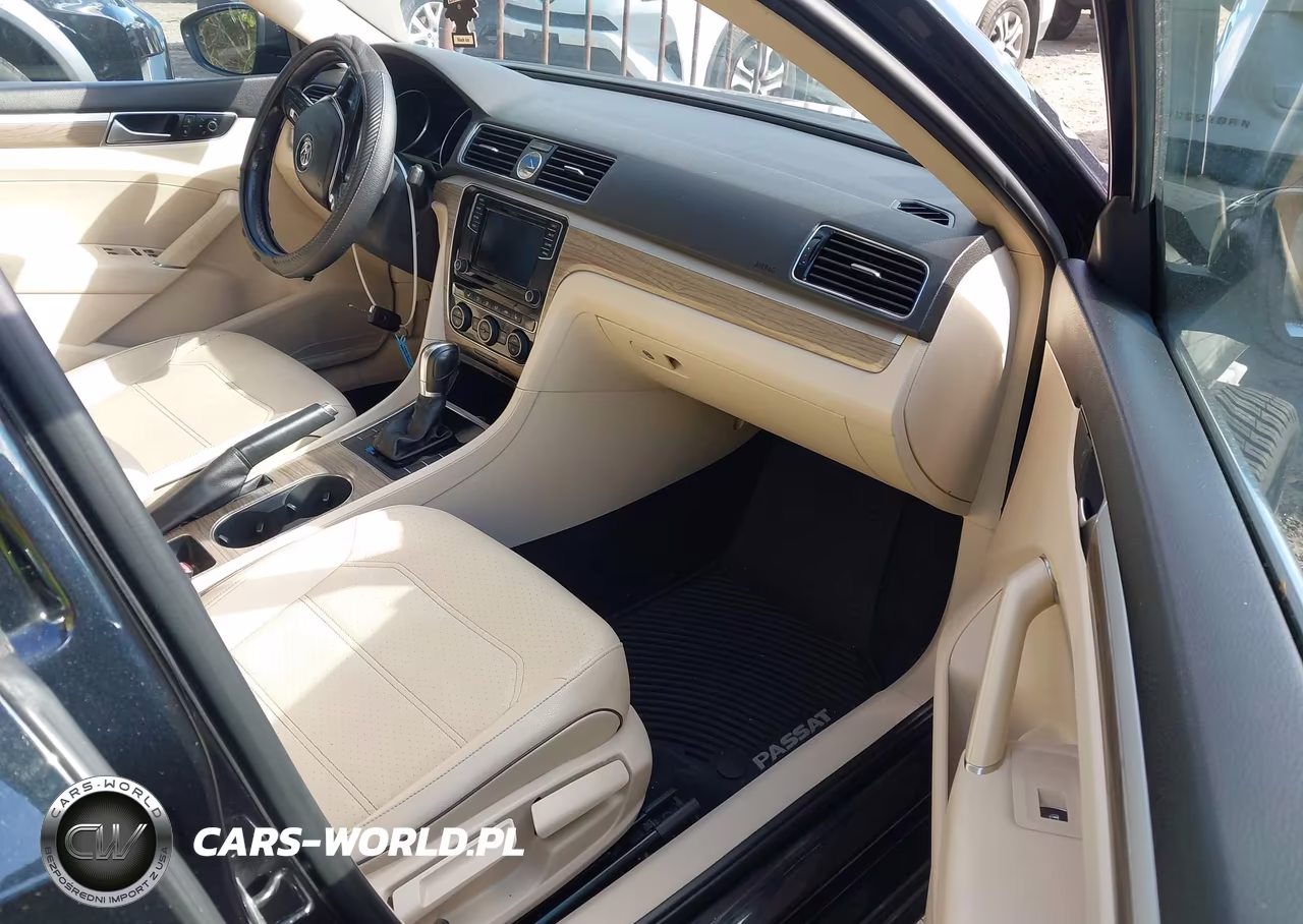 2017 Volkswagen Passat 1.8T Se VIN:1VWBT7A39HC011992 - 5