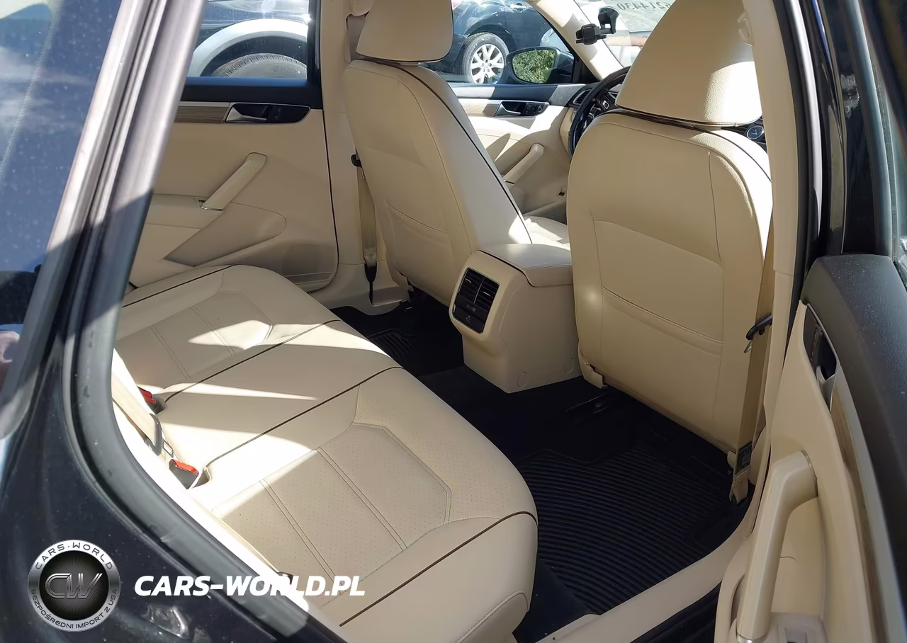 2017 Volkswagen Passat 1.8T Se VIN:1VWBT7A39HC011992 - 8