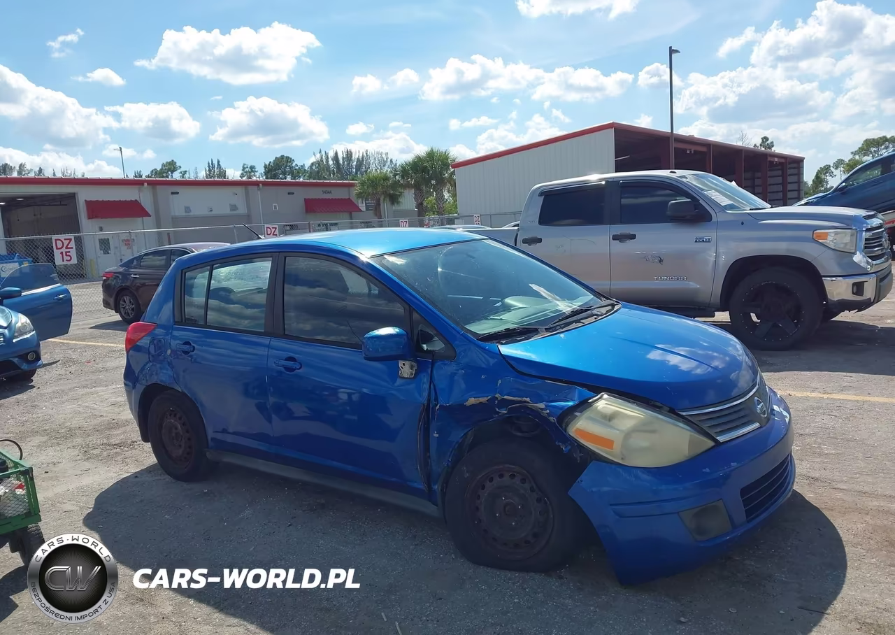 2008 Nissan Versa 1.8S – zdjęcie 1 z 16