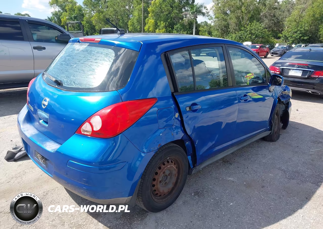 2008 Nissan Versa 1.8S VIN:3N1BC13EX8L443772 - 4