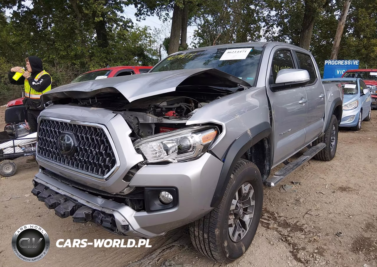 2018 Toyota Tacoma Trd Off Road VIN:5TFCZ5AN9JX131835 - 6