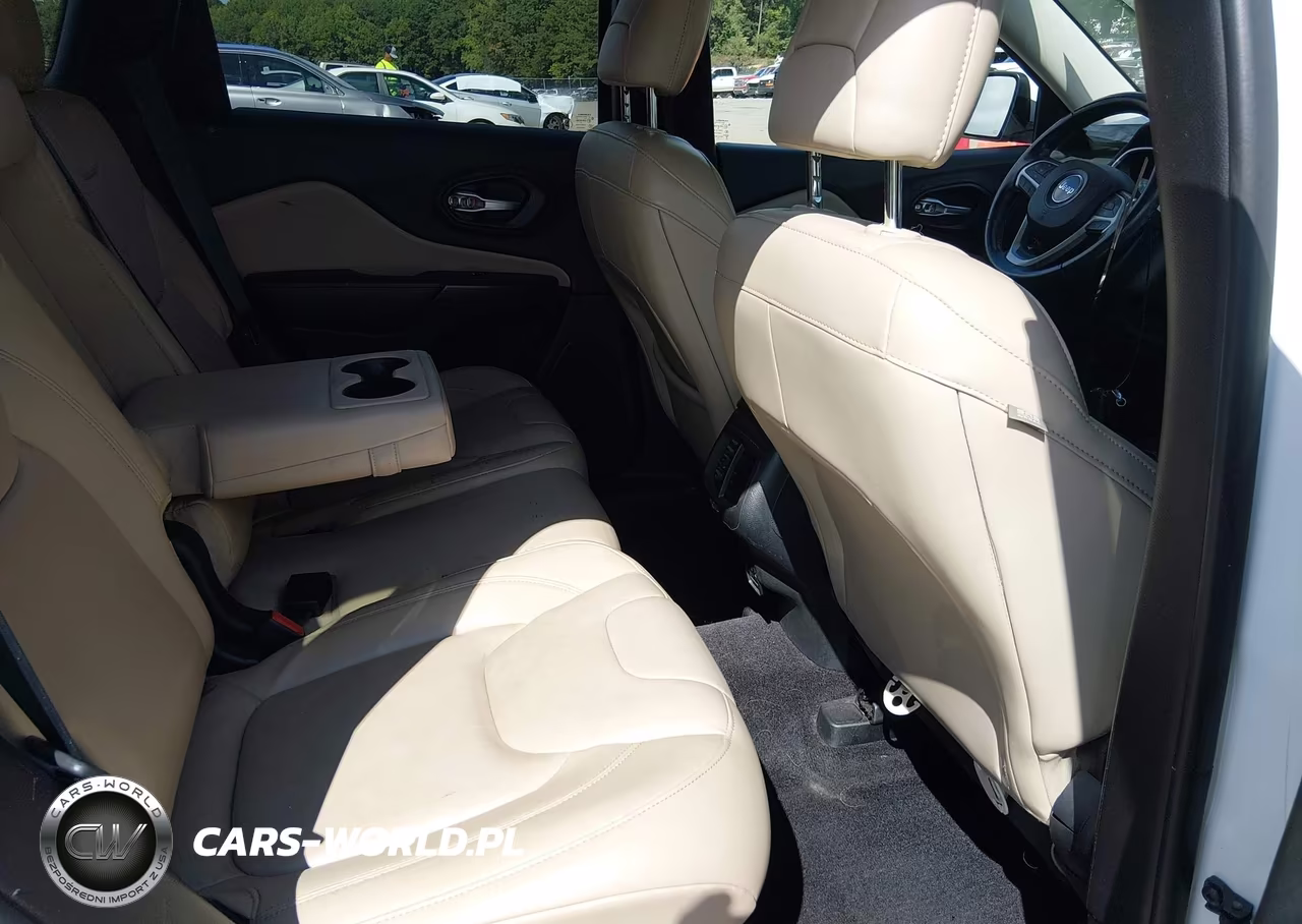 2015 Jeep Cherokee Limited VIN:1C4PJMDB2FW772973 - 8