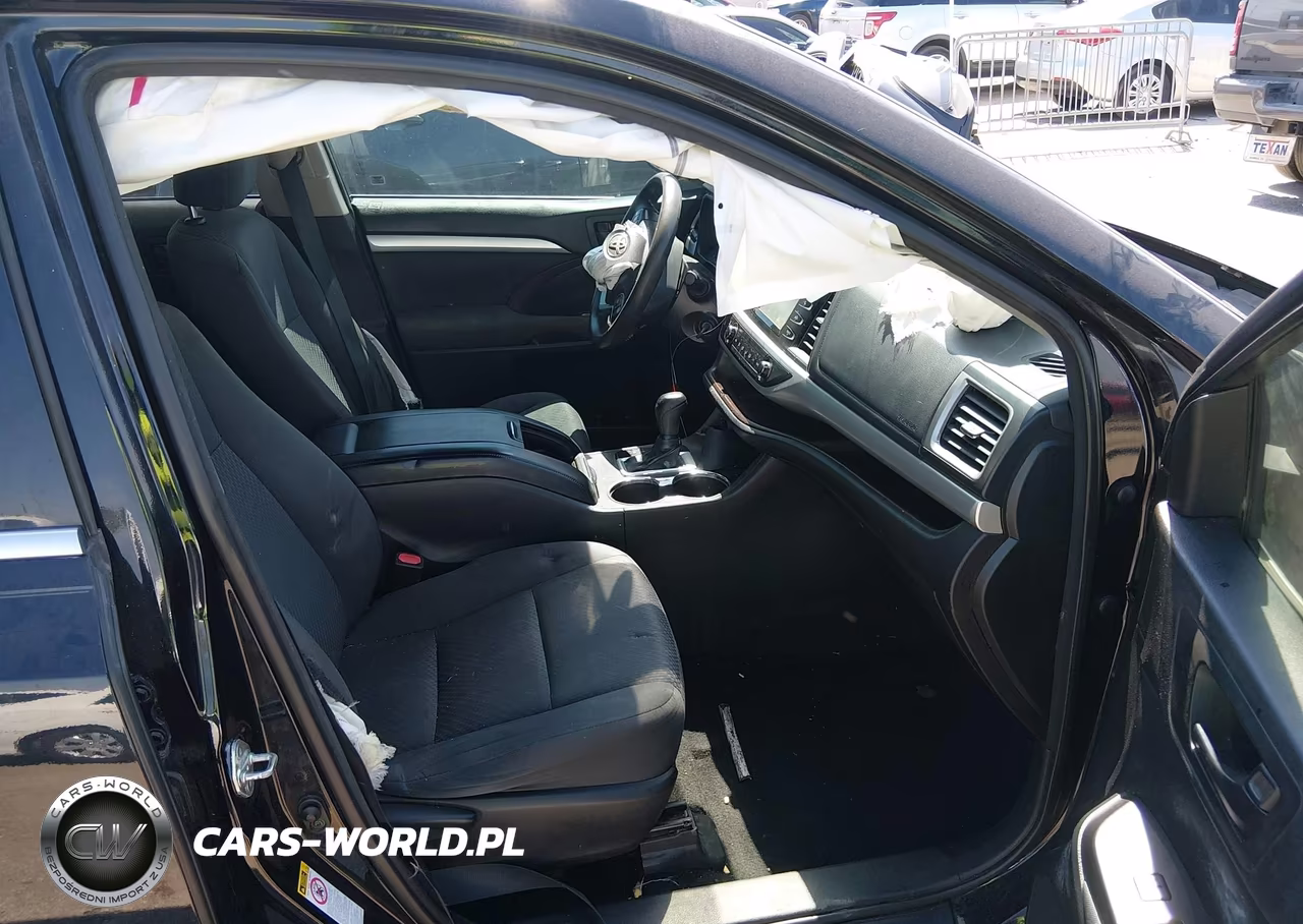 2017 Toyota Highlander Le VIN:5TDZZRFH4HS220961 - 5