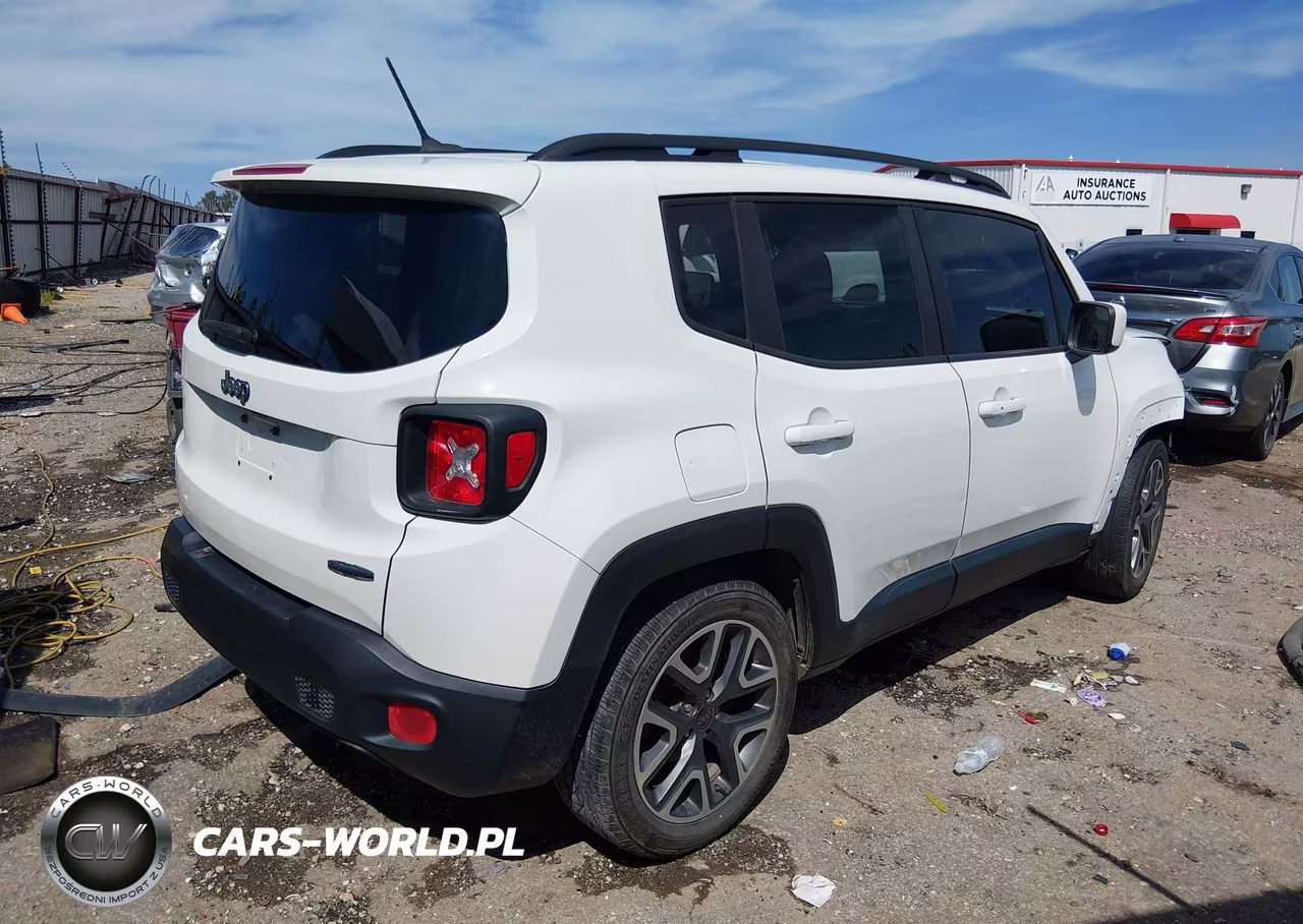2016 Jeep Renegade Latitude VIN:ZACCJABT9GPC47321 - 4