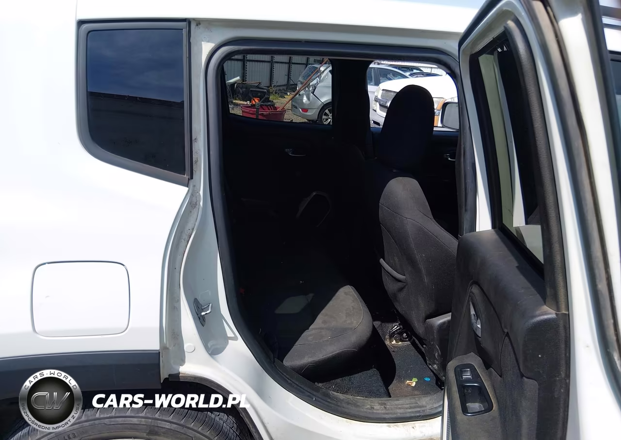2016 Jeep Renegade Latitude VIN:ZACCJABT9GPC47321 - 8
