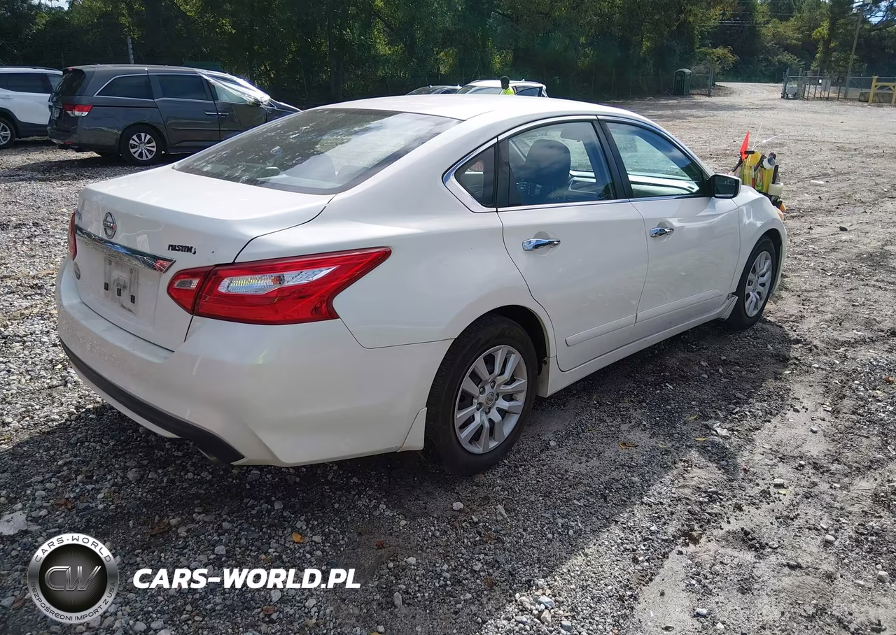 2016 Nissan Altima 2.5 S VIN:1N4AL3AP6GC284516 - 4