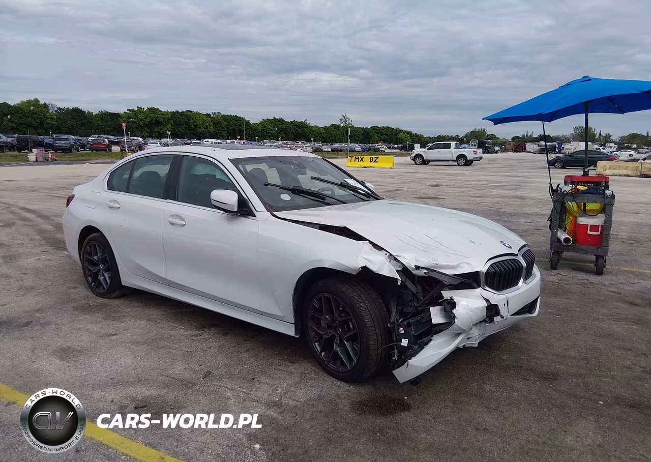 2026 BMW 330I xDrive Na – zdjęcie 1 z 17