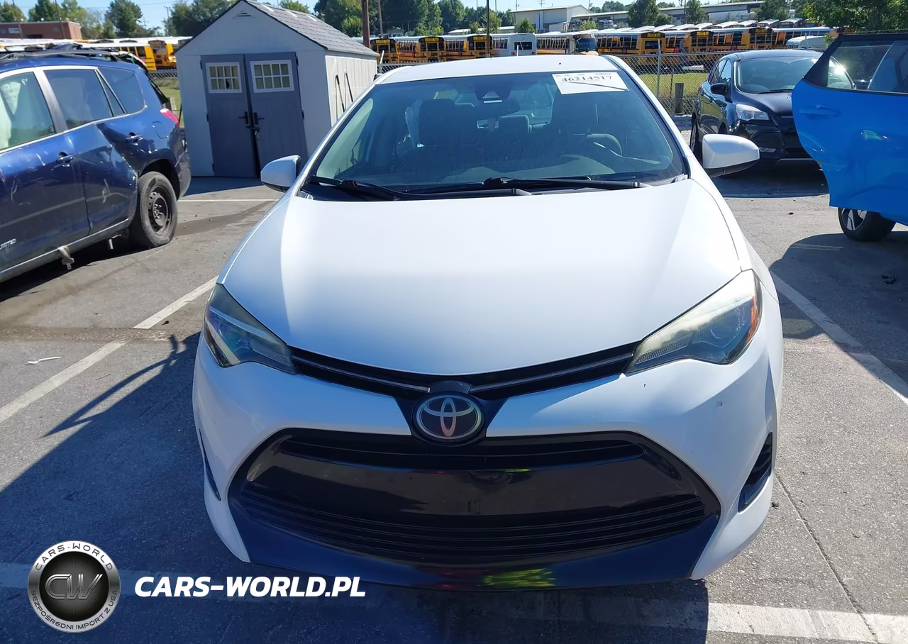2018 Toyota Corolla L VIN:2T1BURHE2JC968268 - 12