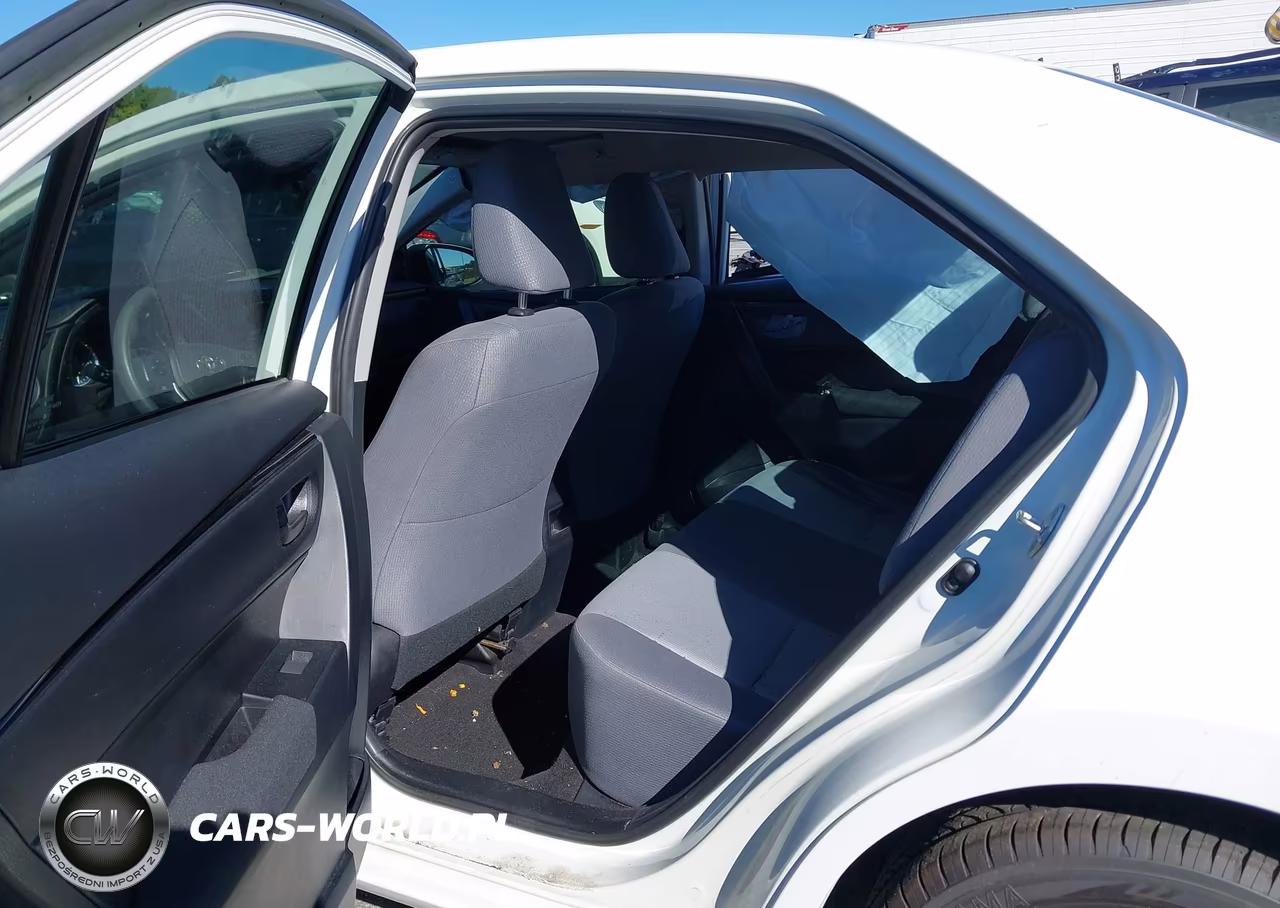 2018 Toyota Corolla L VIN:2T1BURHE2JC968268 - 8