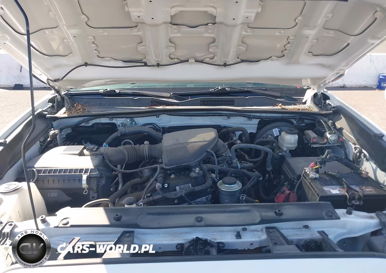 2022 Toyota Tacoma Sr VIN:3TYRX5GN4NT059935 - 10