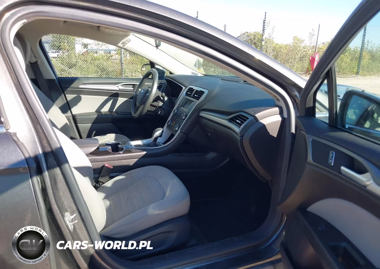2016 Ford Fusion S VIN:3FA6P0G71GR298955 - 5