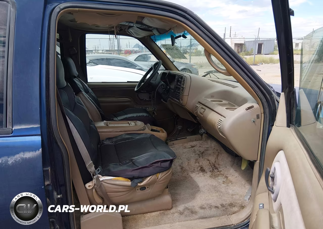 1995 Chevrolet Tahoe K1500 VIN:1GNEK13K0SJ451369 - 5