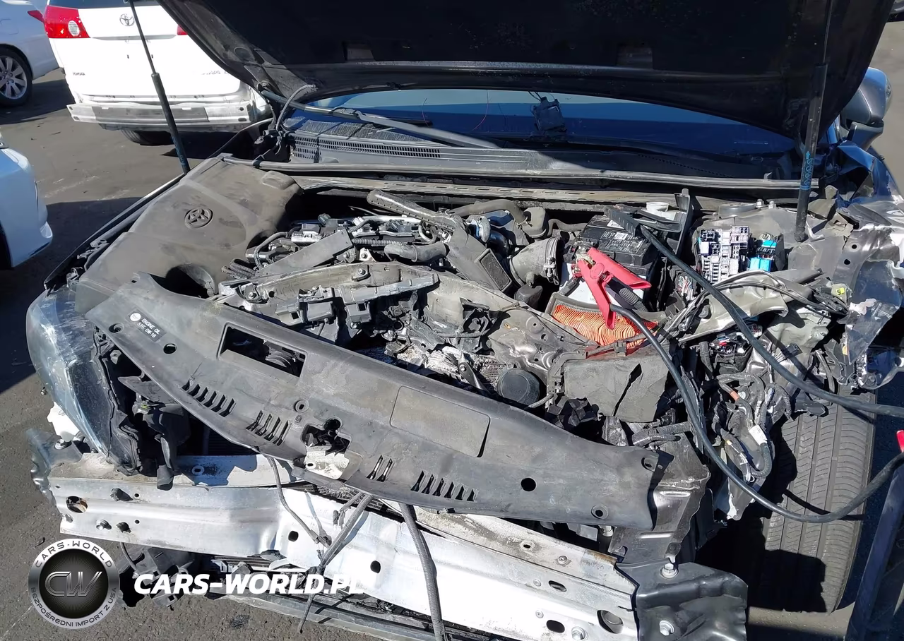 2018 Toyota Camry Le VIN:JTNB11HK0J3021315 - 10