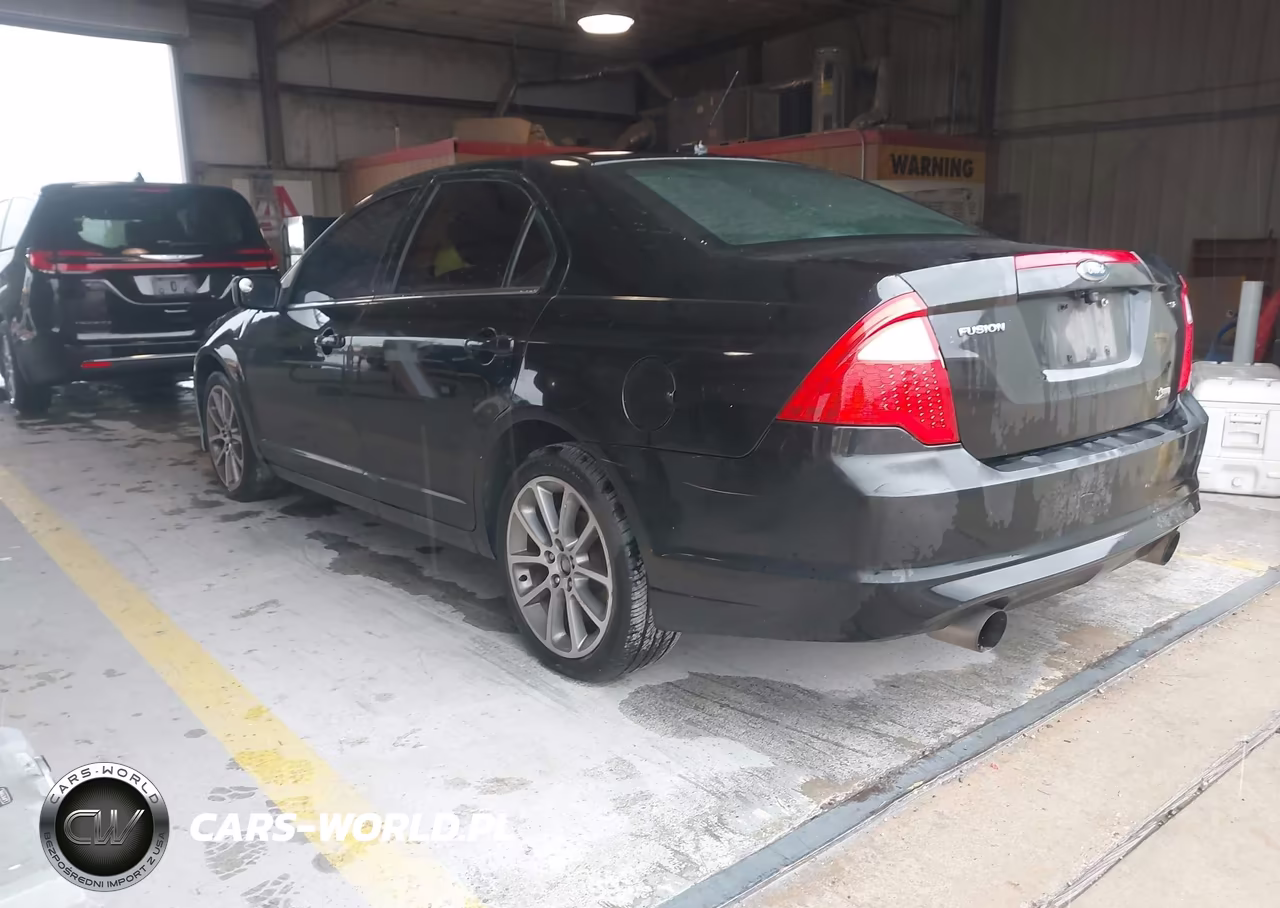 2010 Ford Fusion Se VIN:3FAHP0HG2AR214463 - 3
