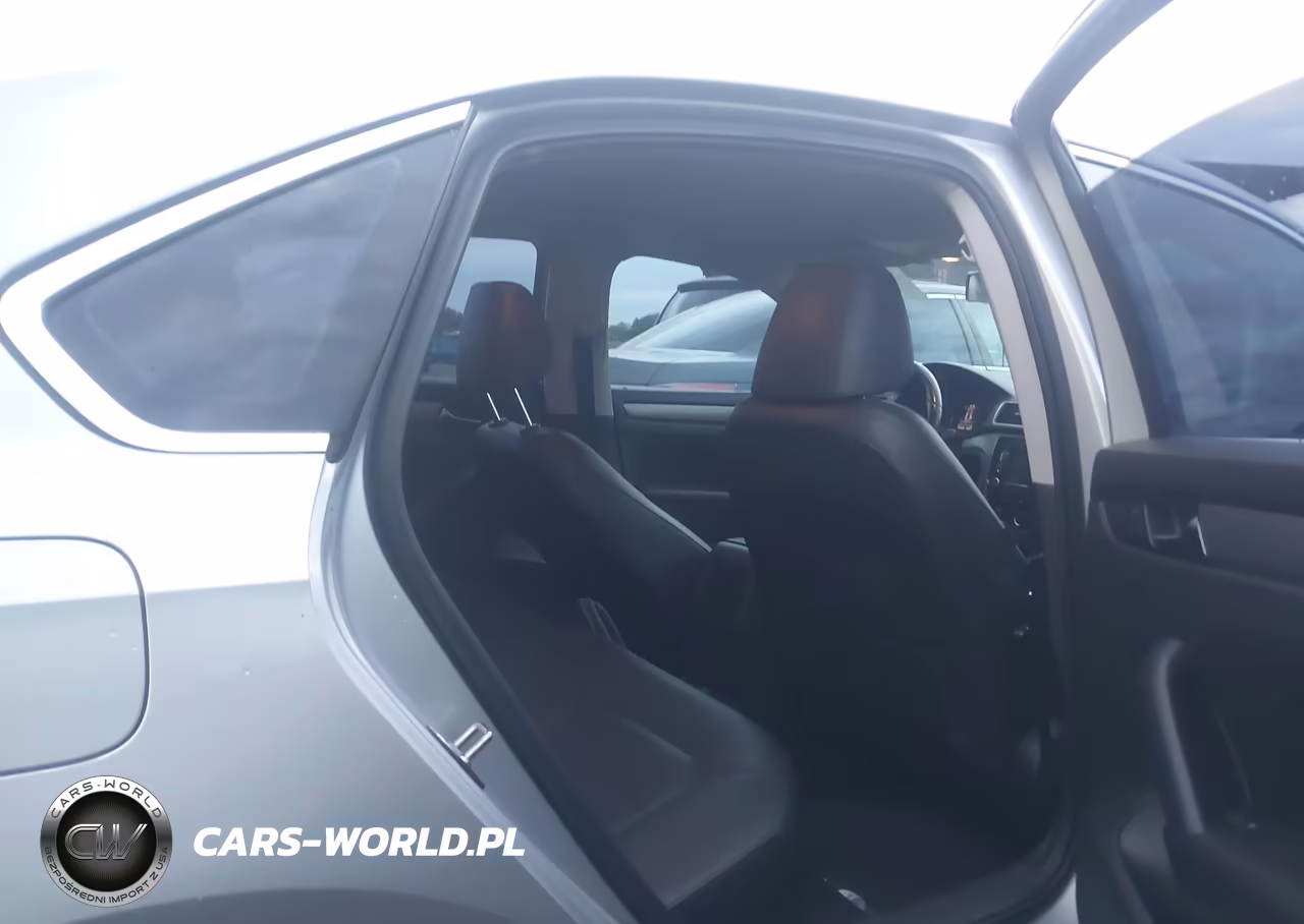 2015 Volkswagen Passat 1.8T Se VIN:1VWBT7A37FC015343 - 8