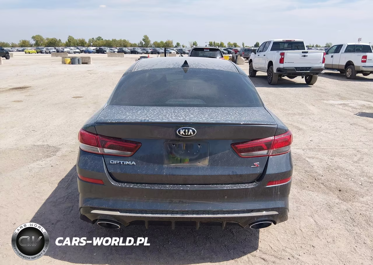 2019 Kia Optima S VIN:5XXGT4L34KG329594 - 15