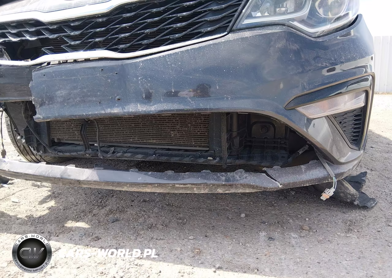 2019 Kia Optima S VIN:5XXGT4L34KG329594 - 16