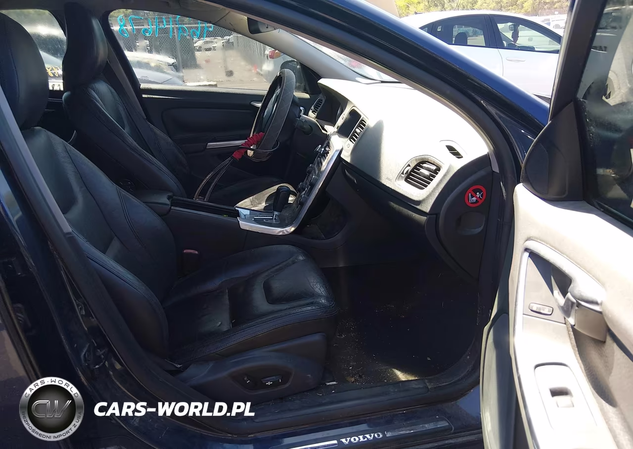 2012 Volvo S60 T5 VIN:YV1622FS7C2083017 - 5