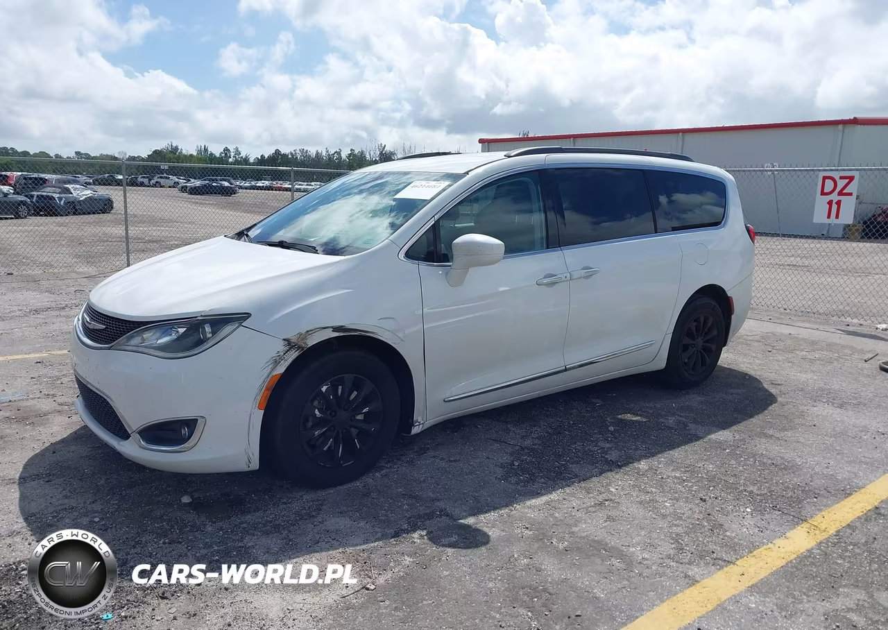 2017 Chrysler Pacifica Touring-L VIN:2C4RC1BG6HR533972 - 2