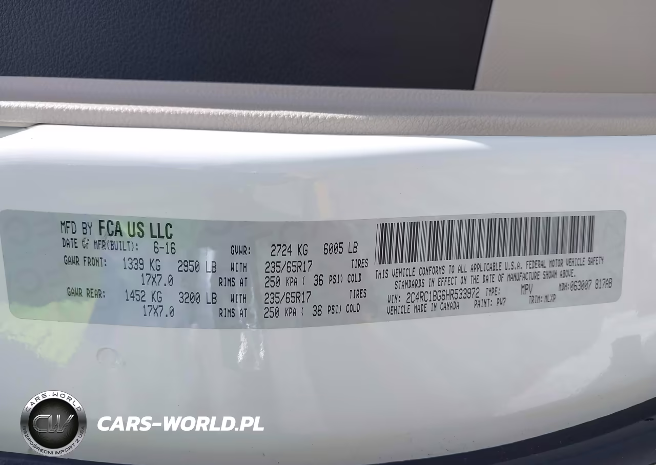 2017 Chrysler Pacifica Touring-L VIN:2C4RC1BG6HR533972 - 9
