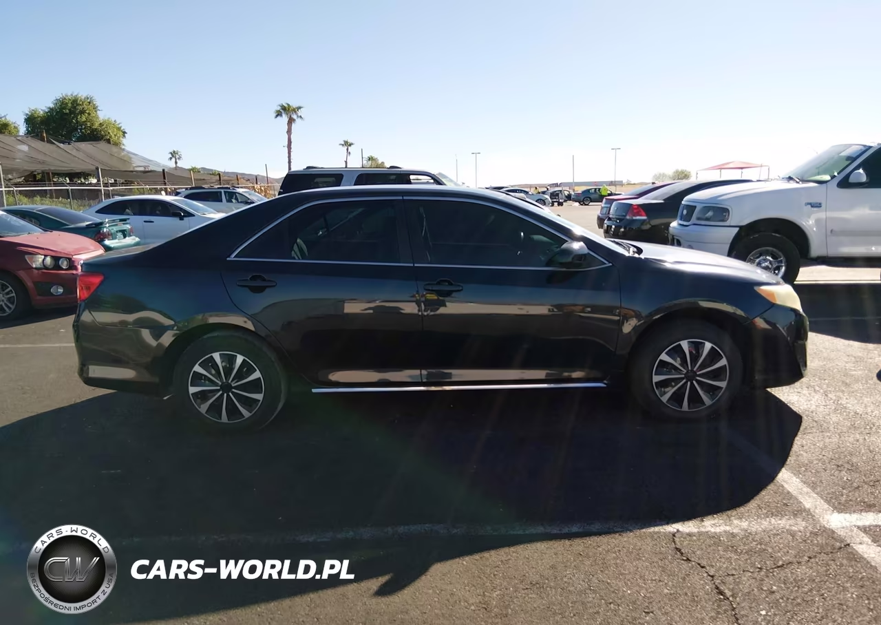 2014 Toyota Camry Le VIN:4T4BF1FK7ER360695 - 13