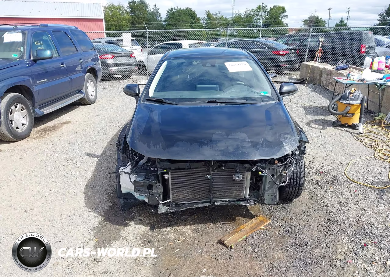 2021 Toyota Corolla Le VIN:JTDEPMAE5MJ145411 - 13
