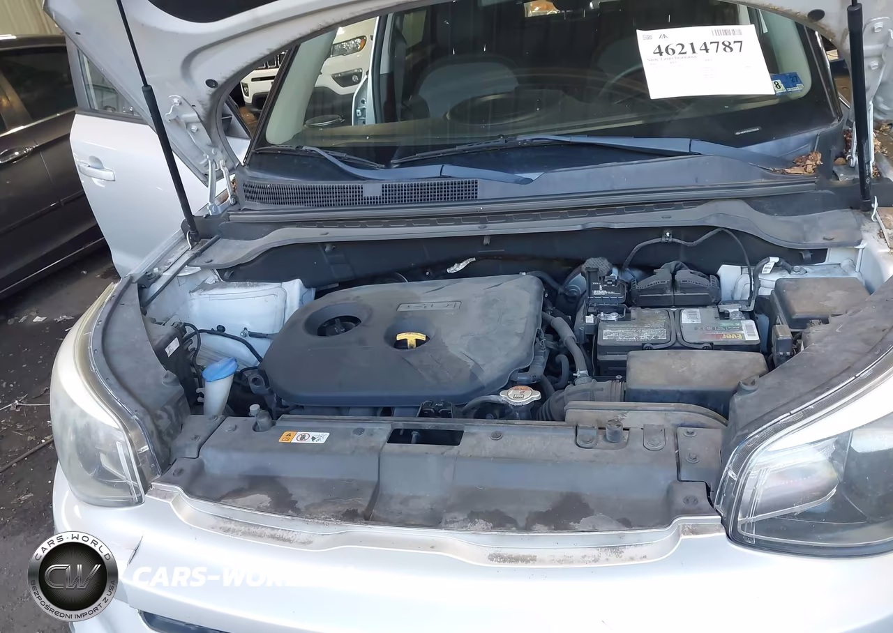 2018 Kia Soul + VIN:KNDJP3A5XJ7553548 - 10