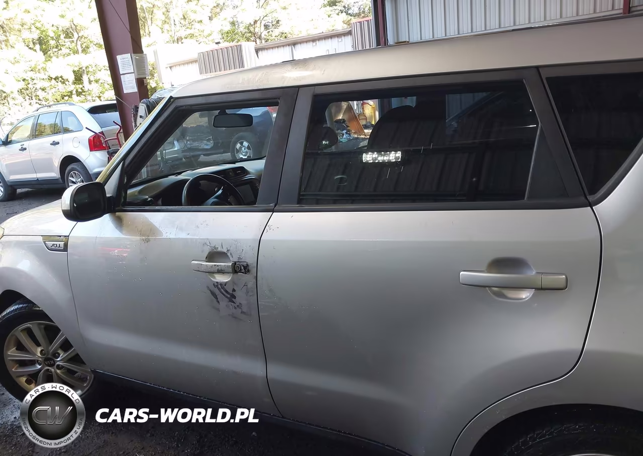 2018 Kia Soul + VIN:KNDJP3A5XJ7553548 - 14