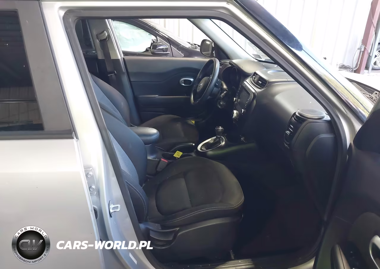 2018 Kia Soul + VIN:KNDJP3A5XJ7553548 - 5