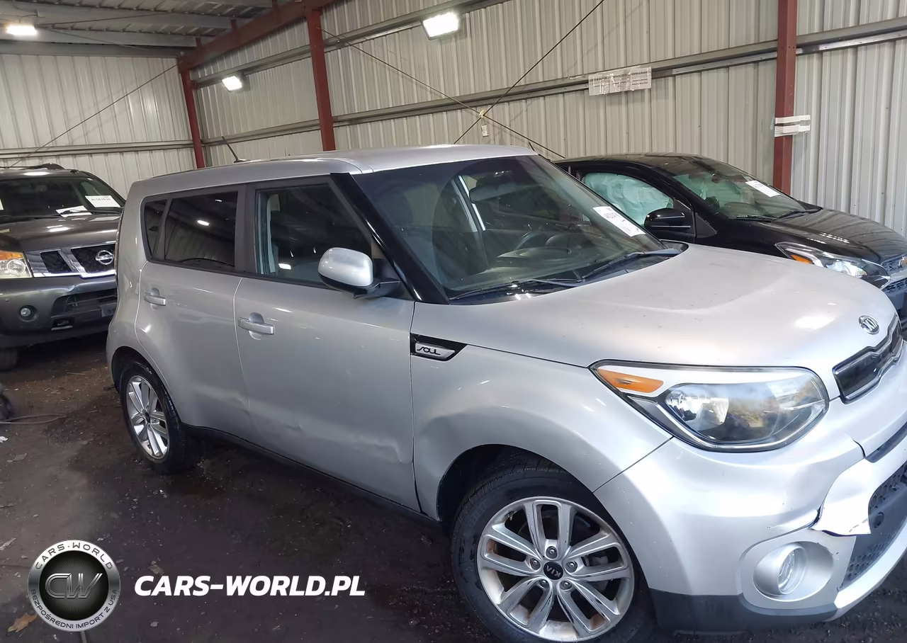 2018 Kia Soul + VIN:KNDJP3A5XJ7553548 - 6