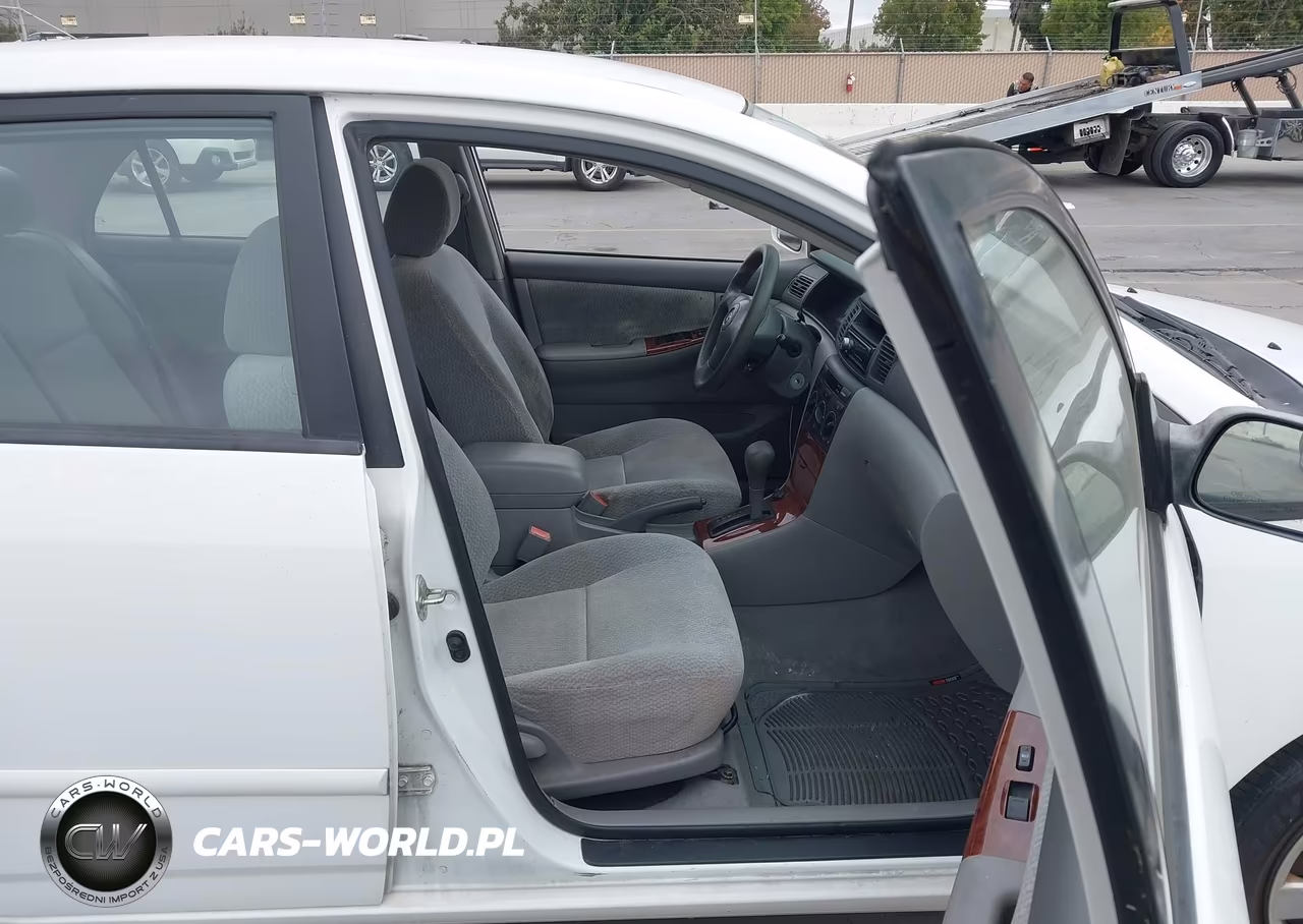 2003 Toyota Corolla Le VIN:1NXBR32E33Z038890 - 5