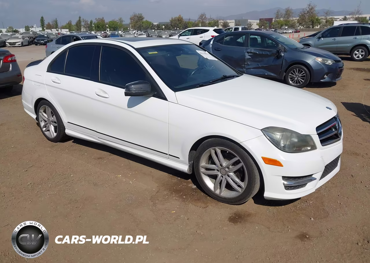 2014 Mercedes-Benz C 250 Sport VIN:WDDGF4HB7EA968131 - 1