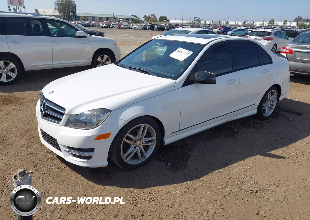 2014 Mercedes-Benz C 250 Sport VIN:WDDGF4HB7EA968131 - 2