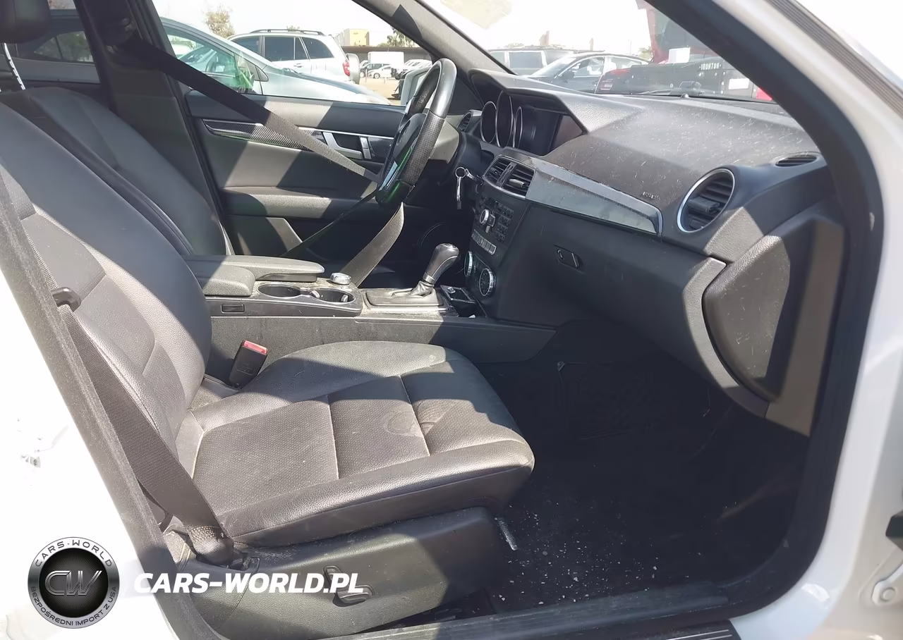 2014 Mercedes-Benz C 250 Sport VIN:WDDGF4HB7EA968131 - 5
