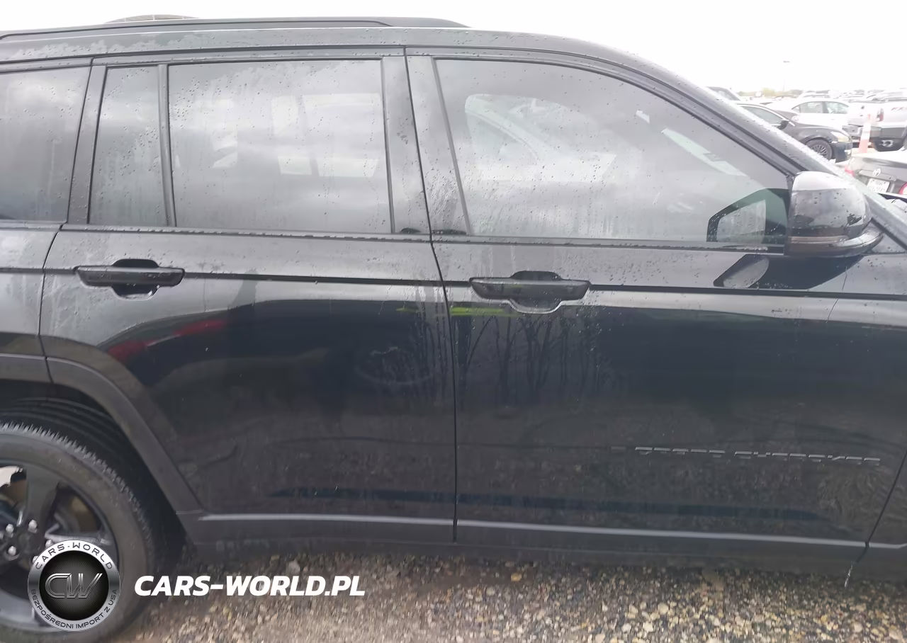 2023 Jeep Grand Cherokee Altitude 4X2 VIN:1C4RJGAG0PC610157 - 13