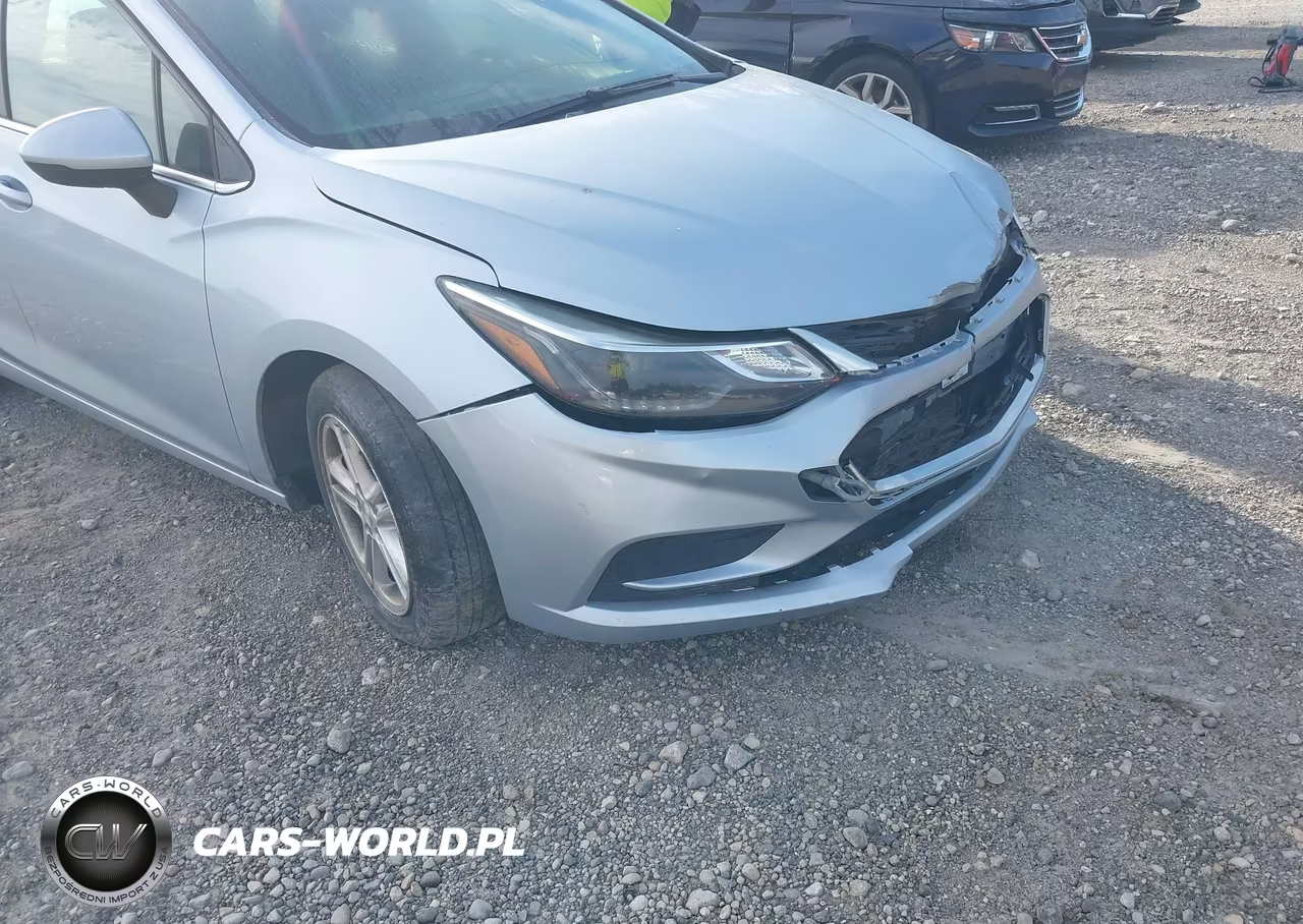 2018 Chevrolet Cruze Lt Auto VIN:1G1BE5SM2J7229661 - 17