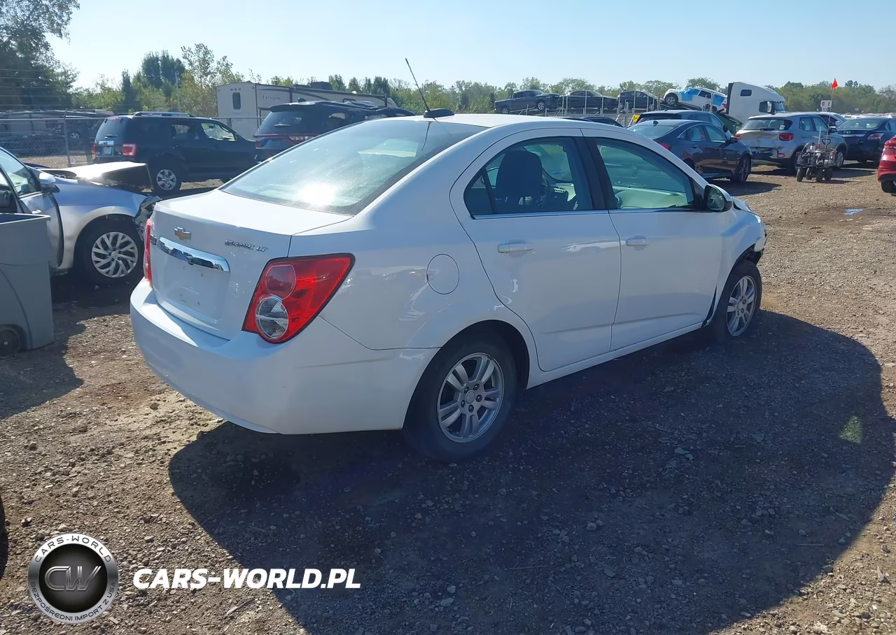 2016 Chevrolet Sonic Lt Auto VIN:1G1JC5SH1G4141649 - 4