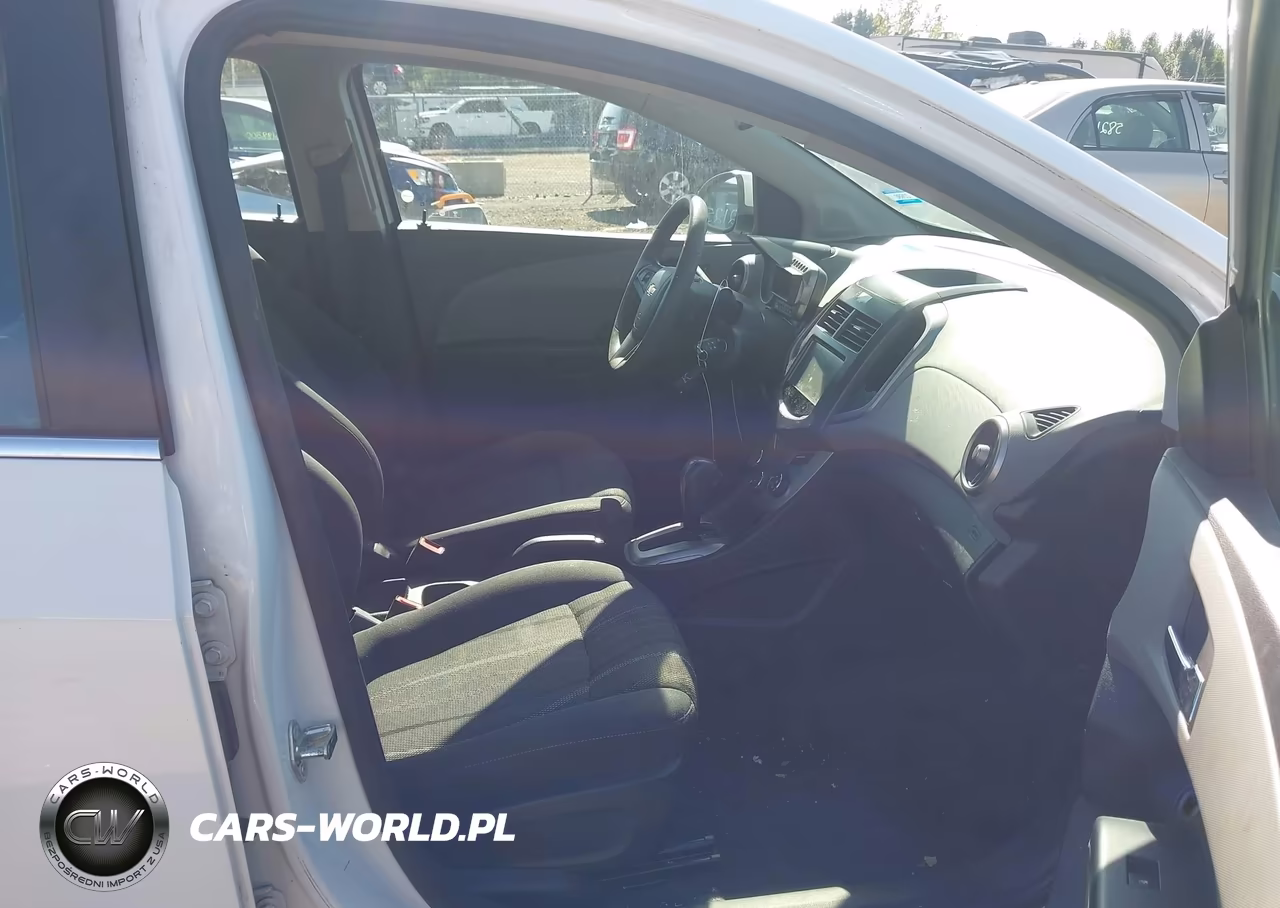 2016 Chevrolet Sonic Lt Auto VIN:1G1JC5SH1G4141649 - 5