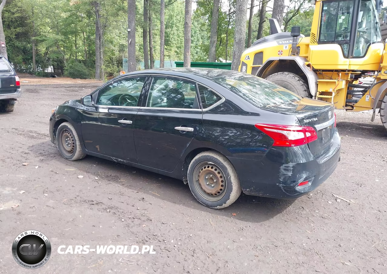 2018 Nissan Sentra S VIN:3N1AB7AP4JY297982 - 3