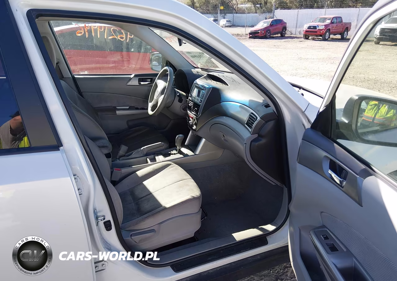 2010 Subaru Forester 2.5X Premium VIN:JF2SH6CCXAH739410 - 5