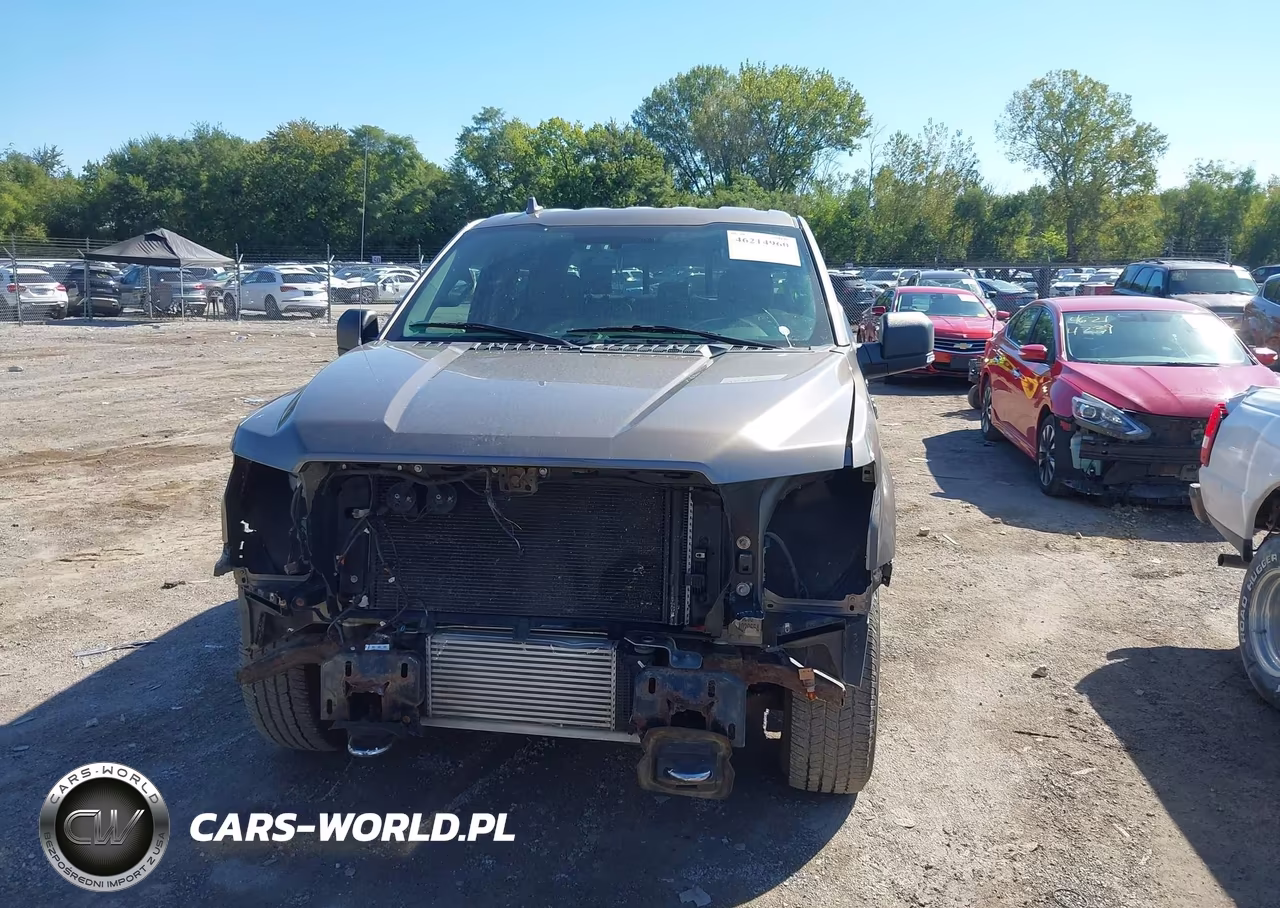2018 Ford F-150 Xlt VIN:1FTFW1EGXJFB03493 - 13