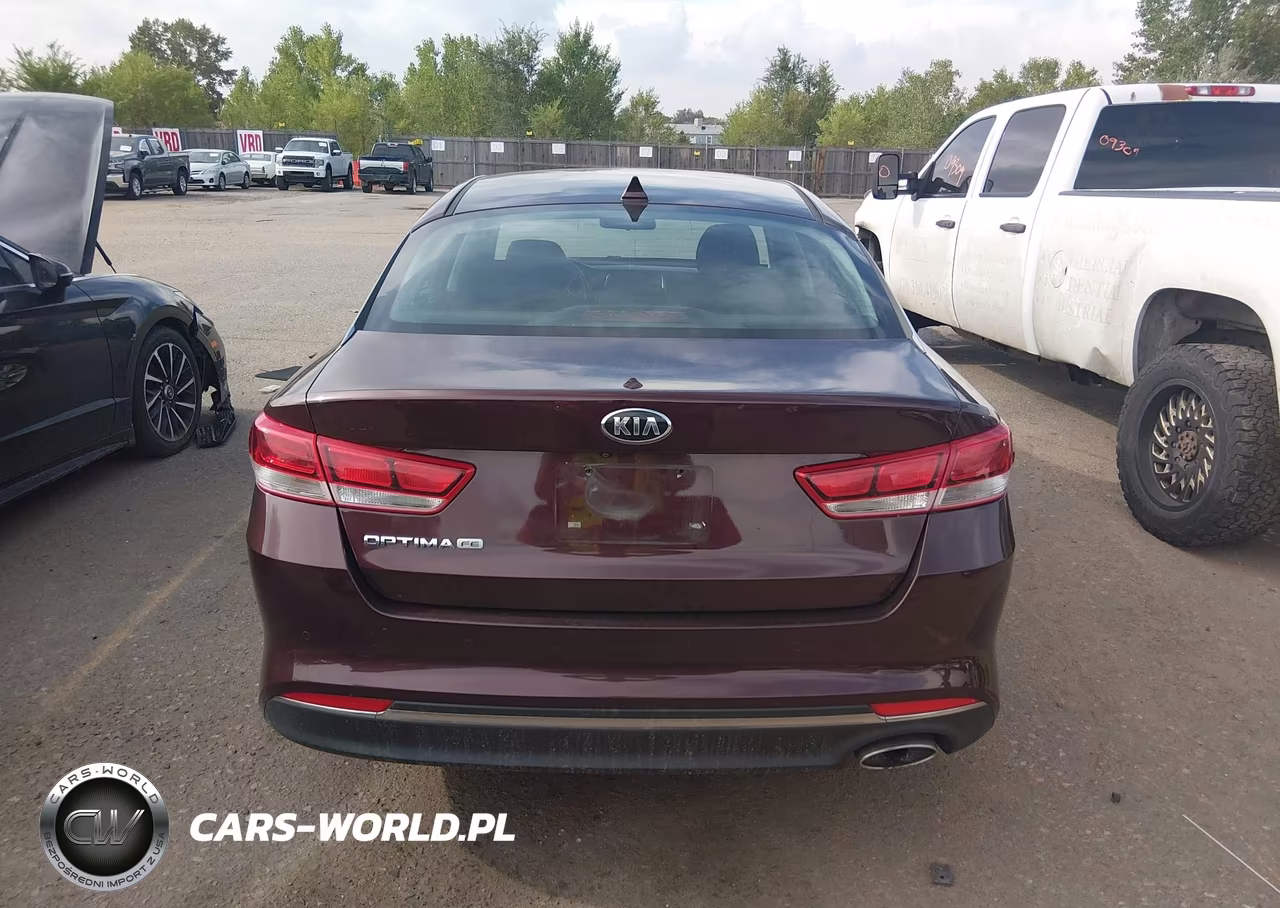 2018 Kia Optima Lx VIN:5XXGT4L30JG212951 - 16