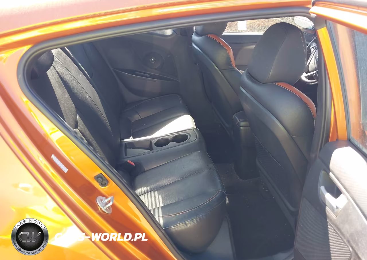 2016 Hyundai Veloster Turbo VIN:KMHTC6AE1GU279023 - 8