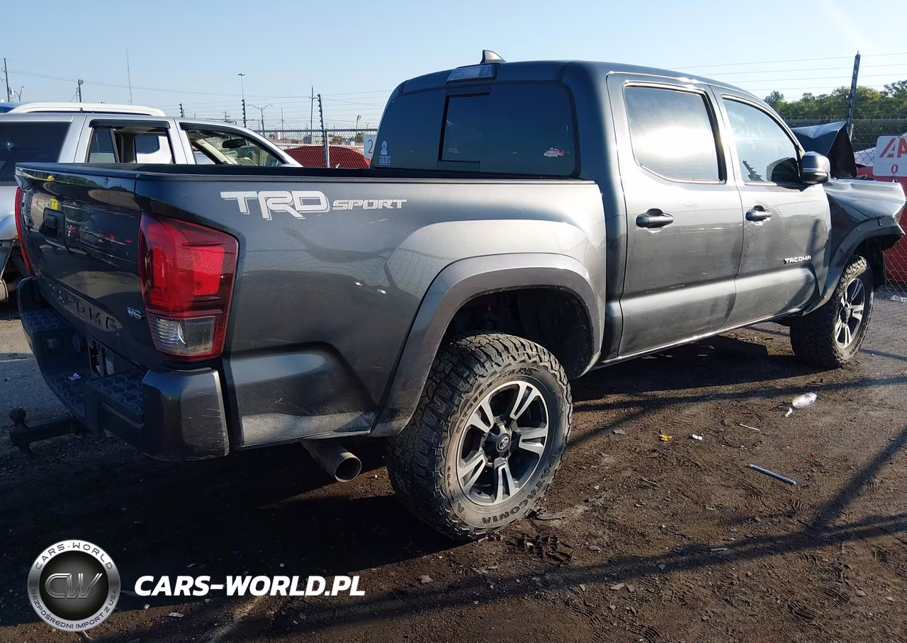 2018 Toyota Tacoma Trd Sport VIN:3TMAZ5CN4JM075264 - 4