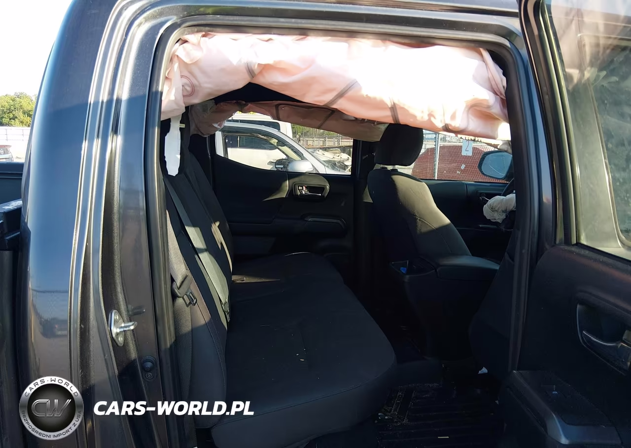 2018 Toyota Tacoma Trd Sport VIN:3TMAZ5CN4JM075264 - 8