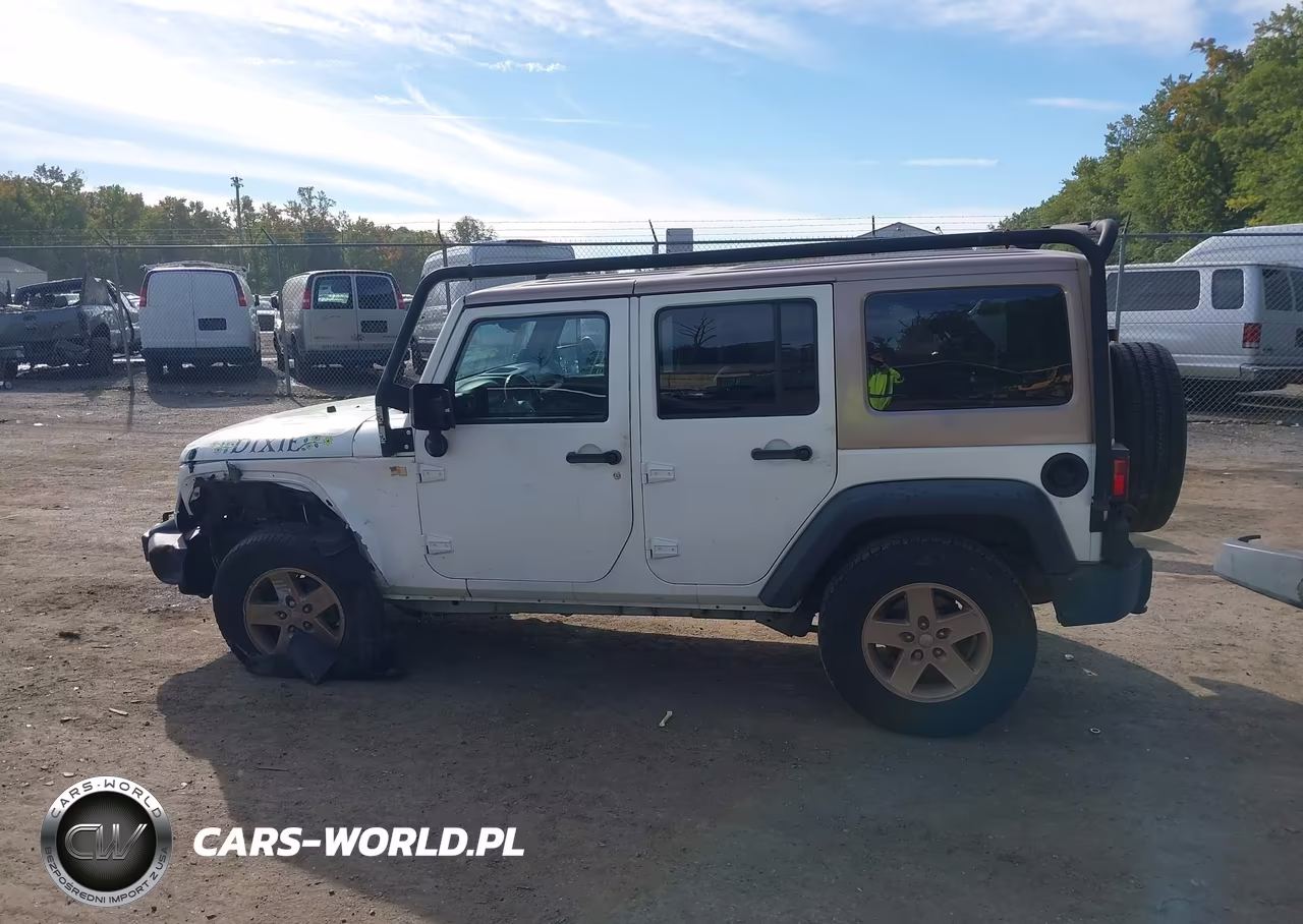 2015 Jeep Wrangler Unlimited Sport VIN:1C4BJWDG7FL521904 - 15