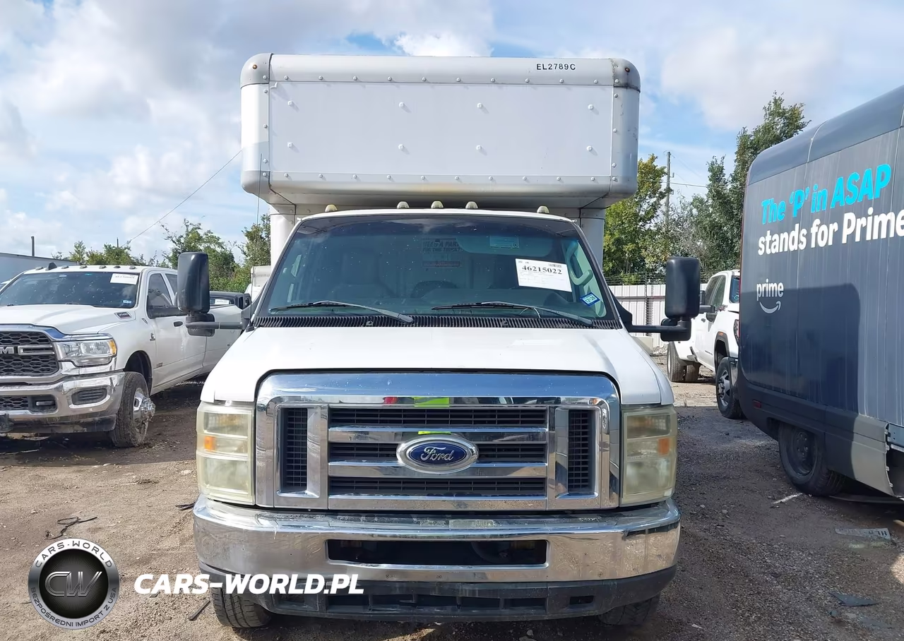 2009 Ford Econoline Commercial Cutaway VIN:1FDXE45S59DA10719 - 13