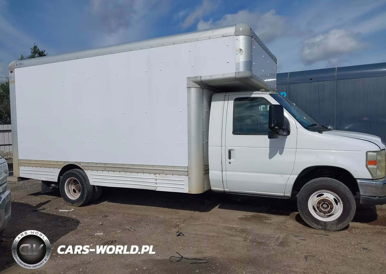 2009 Ford Econoline Commercial Cutaway VIN:1FDXE45S59DA10719 - 14